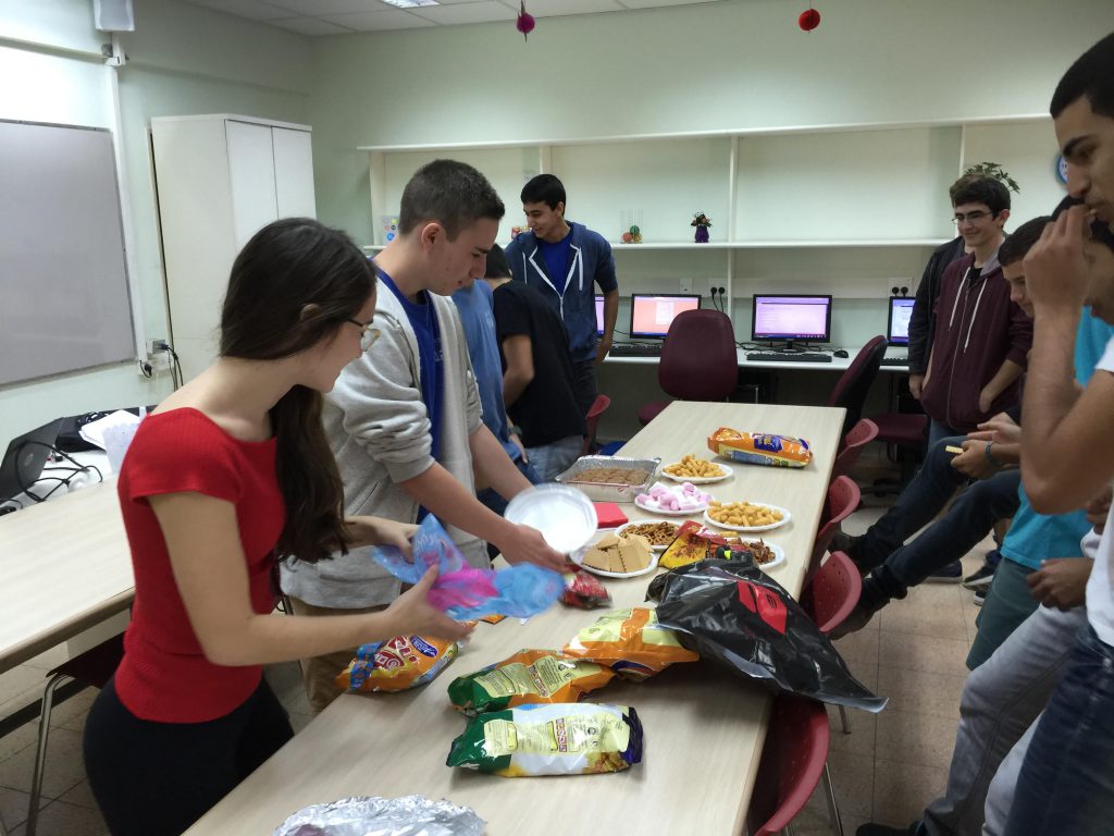 מגמת מדעי המחשב והנדסת תוכנה by Ariel Klefner - Ourboox.com