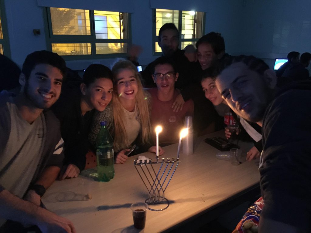 מגמת מדעי המחשב והנדסת תוכנה by Ariel Klefner - Ourboox.com