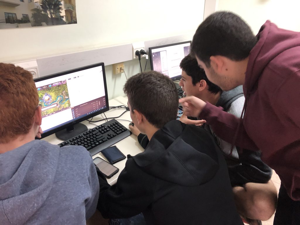 מגמת מדעי המחשב והנדסת תוכנה by Ariel Klefner - Ourboox.com