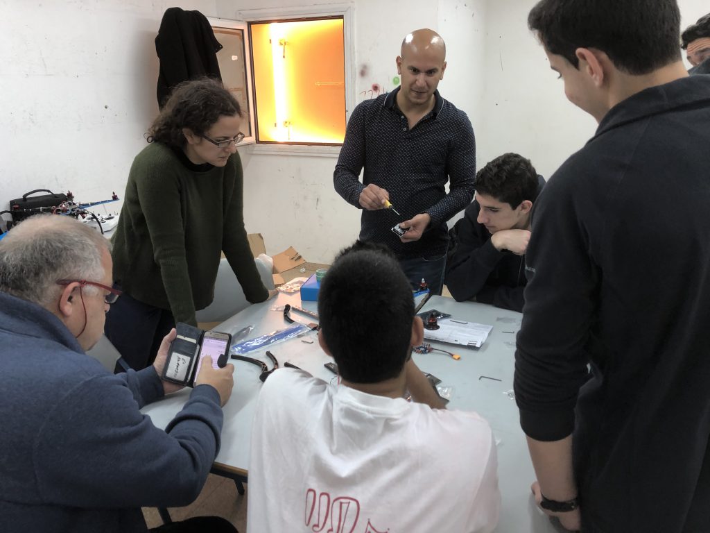 מגמת מדעי המחשב והנדסת תוכנה by Ariel Klefner - Ourboox.com