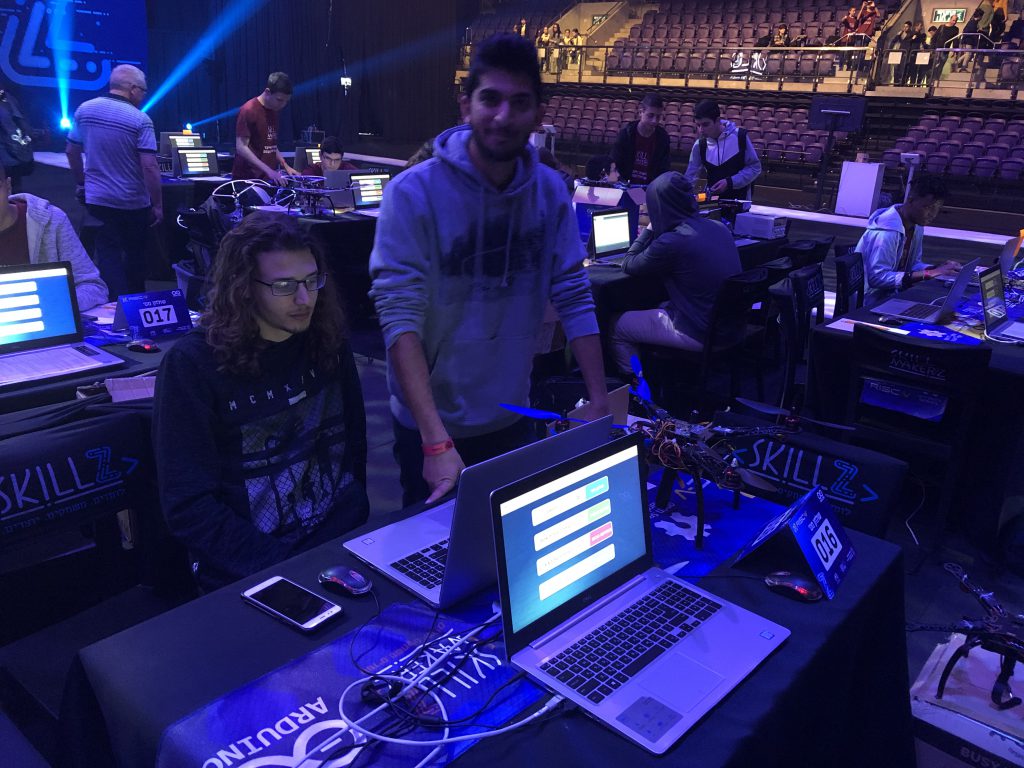 מגמת מדעי המחשב והנדסת תוכנה by Ariel Klefner - Ourboox.com