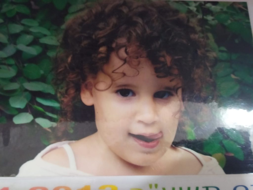 my book by shani - Ourboox.com