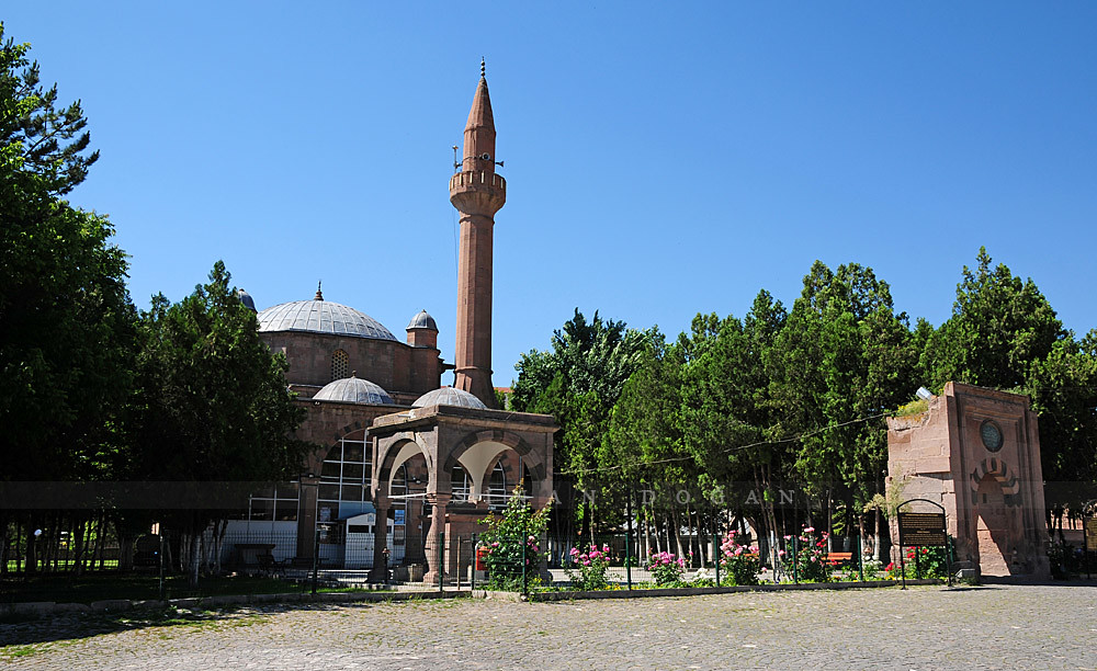 İNCESU by Tuana üredi - Ourboox.com