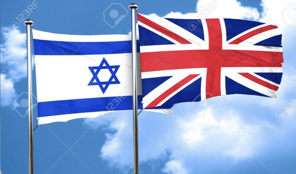 Childhood Experiences of Identity by Narmeen - Ourboox.com