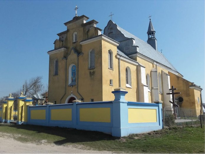 Памятки мало відомого с.Тулиголови by Roman - Ourboox.com