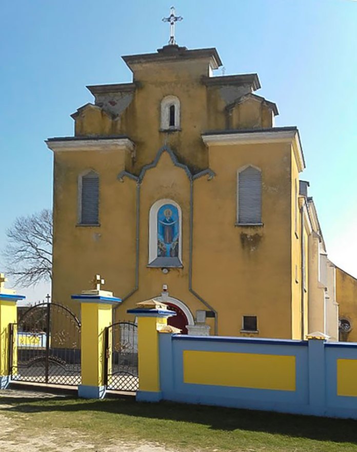 Памятки мало відомого с.Тулиголови by Roman - Ourboox.com