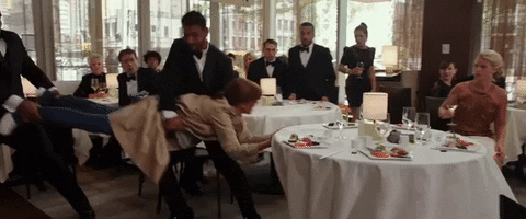 בתיאבון חליפה יקרה by Roy - Illustrated by רוי ורון - Ourboox.com