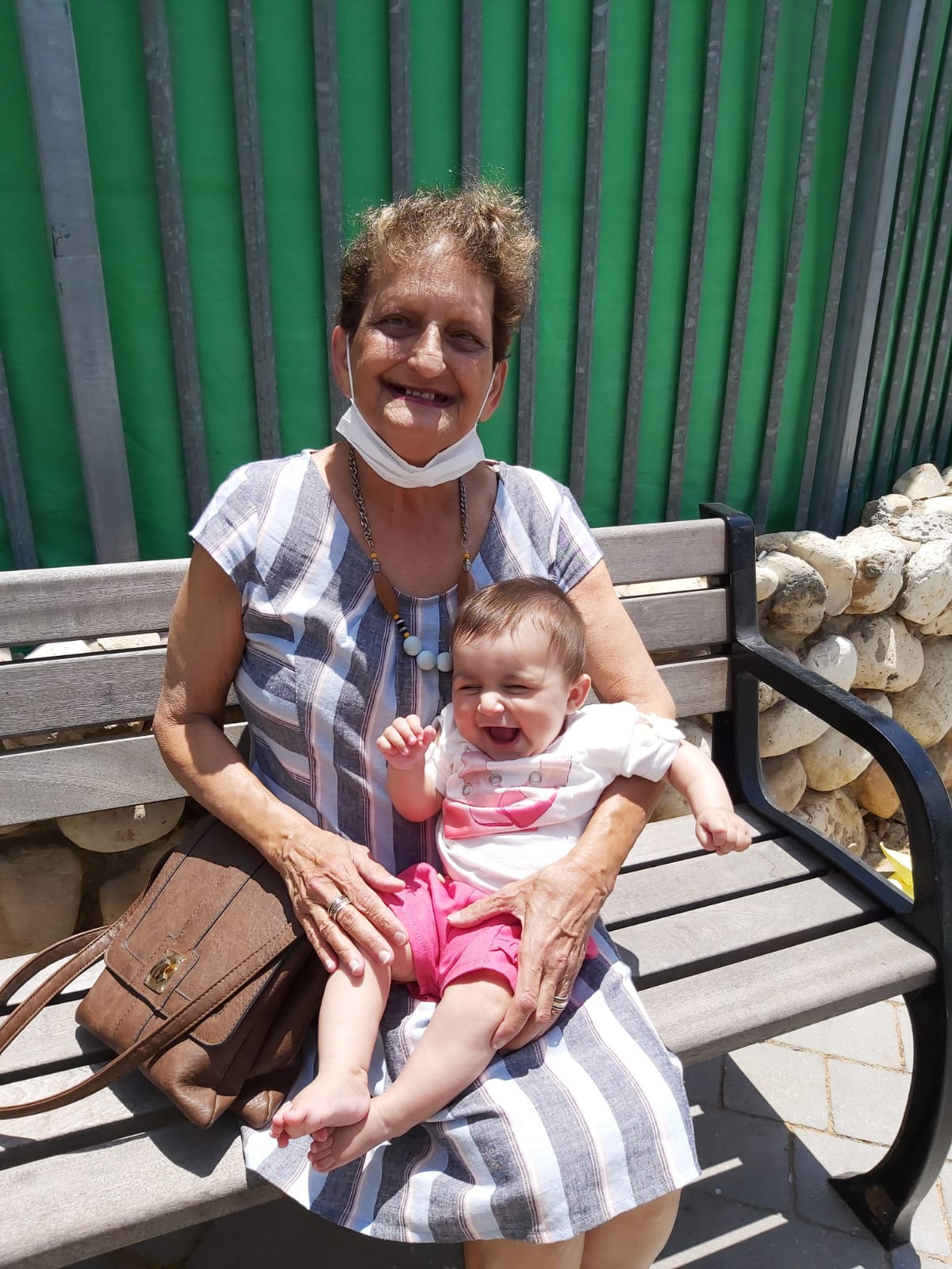 אלבום התמונות של שיר by sharon - Ourboox.com