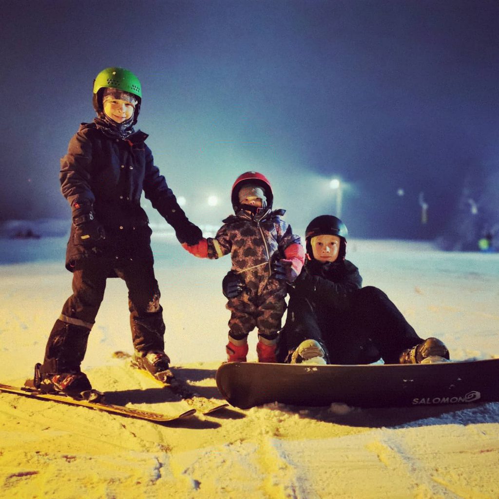 Minu pere ja kodu lood by Trevor Paltser - Illustrated by Trevor Paltser - Ourboox.com