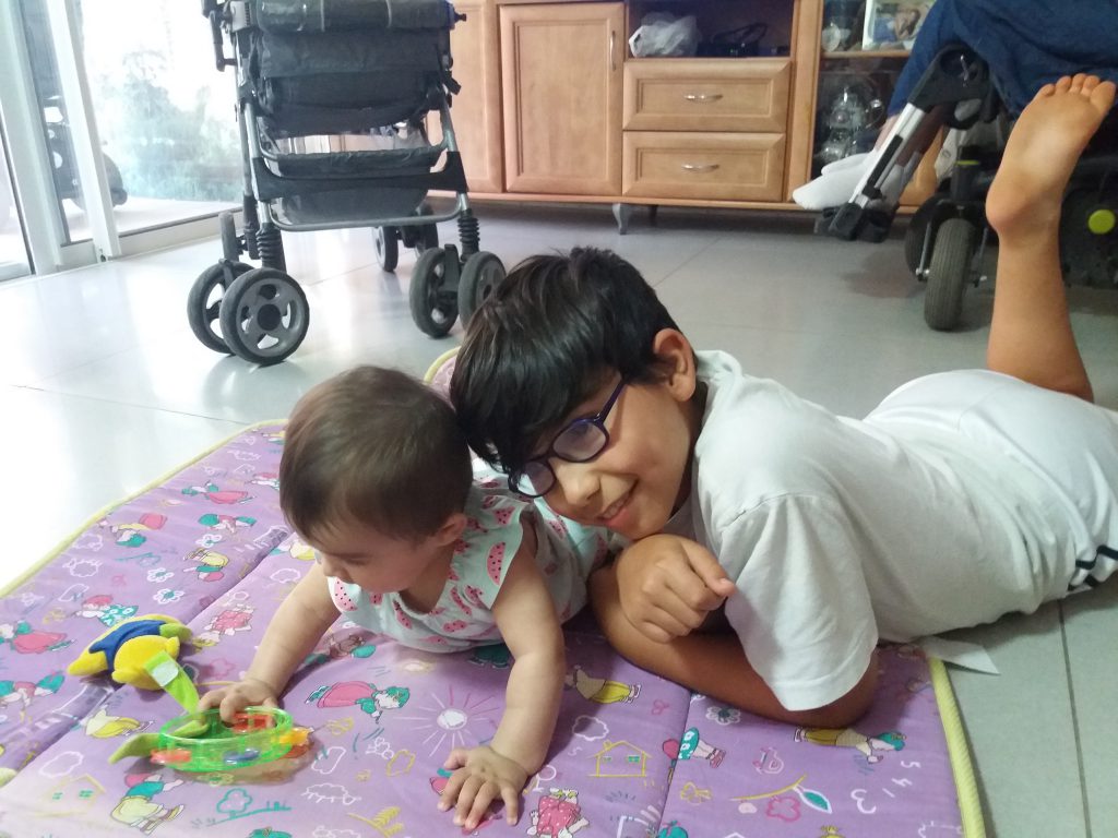 אלבום התמונות של שיר by sharon - Ourboox.com