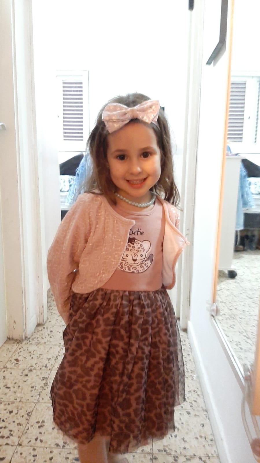 מי אתם משפחת חקשור? by Moran shalem - Ourboox.com