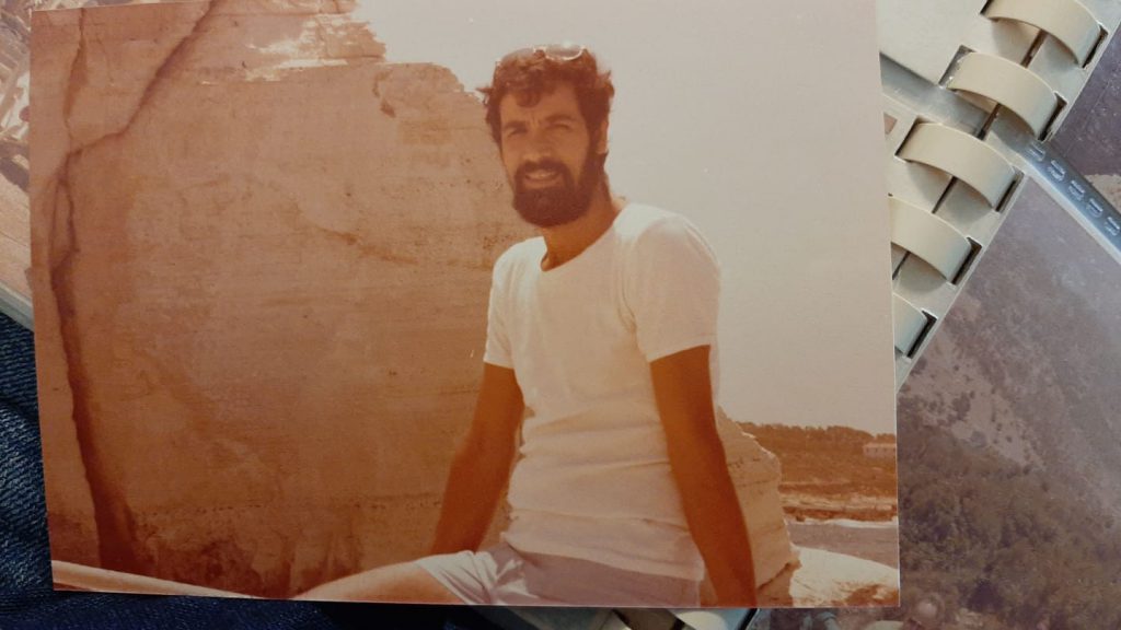 מי אתם משפחת חקשור? by Moran shalem - Ourboox.com