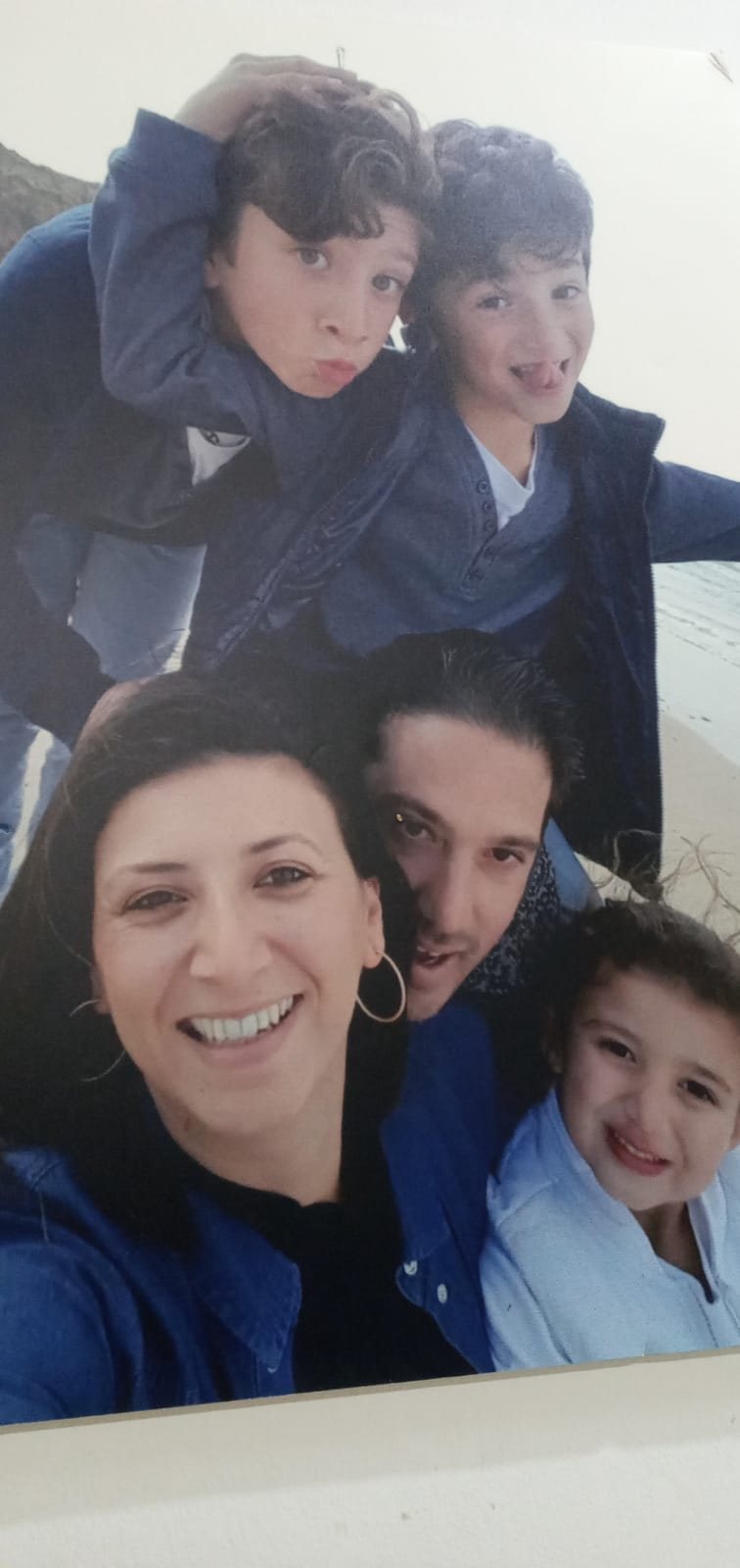 כולנו ביחד משפחה אחת : משפחת כיתה ג/1 בבית ספר השחף by ariela saada - Ourboox.com