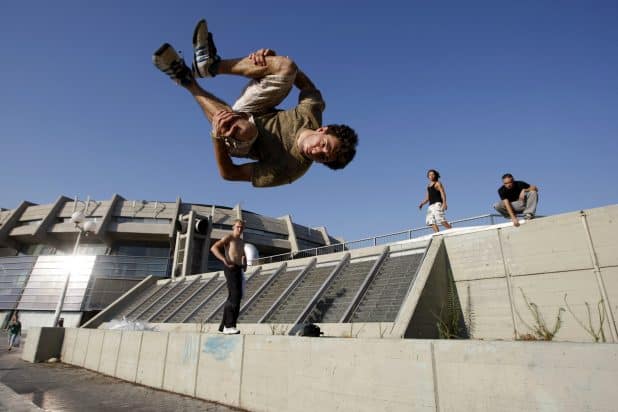 סלטות by guri - Illustrated by גורי דורון - Ourboox.com