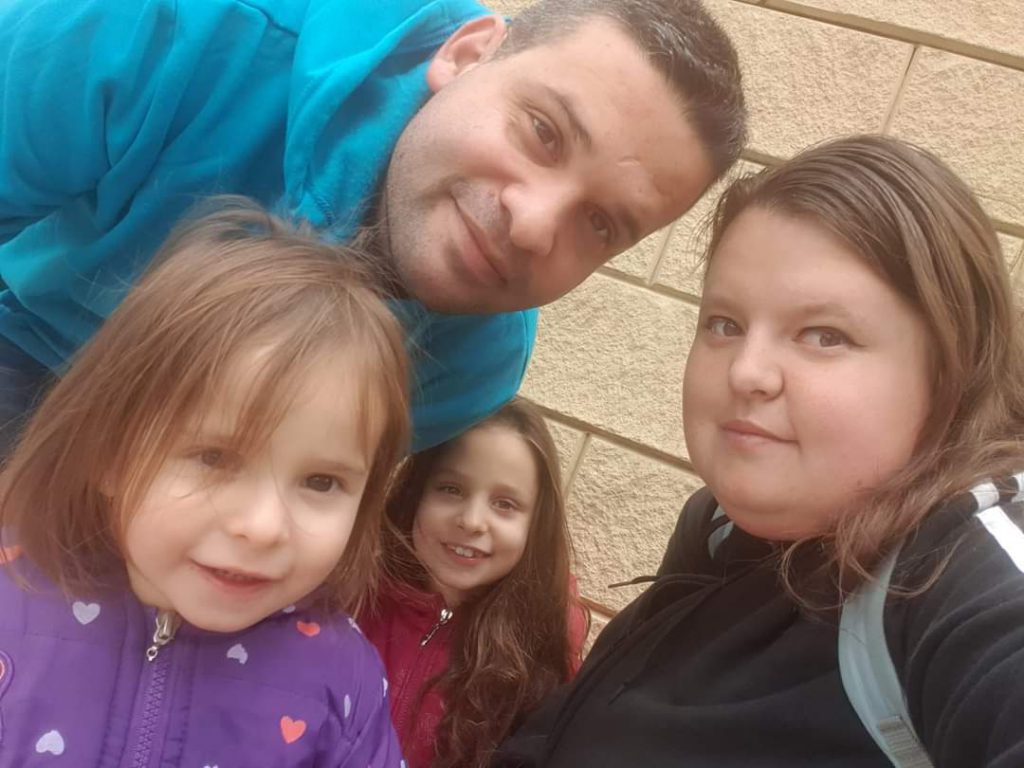 כולנו ביחד משפחה אחת : משפחת כיתה ג/1 בבית ספר השחף by ariela saada - Ourboox.com