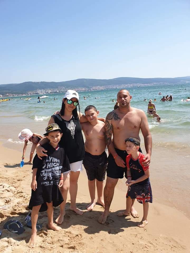 כולנו ביחד משפחה אחת : משפחת כיתה ג/1 בבית ספר השחף by ariela saada - Ourboox.com