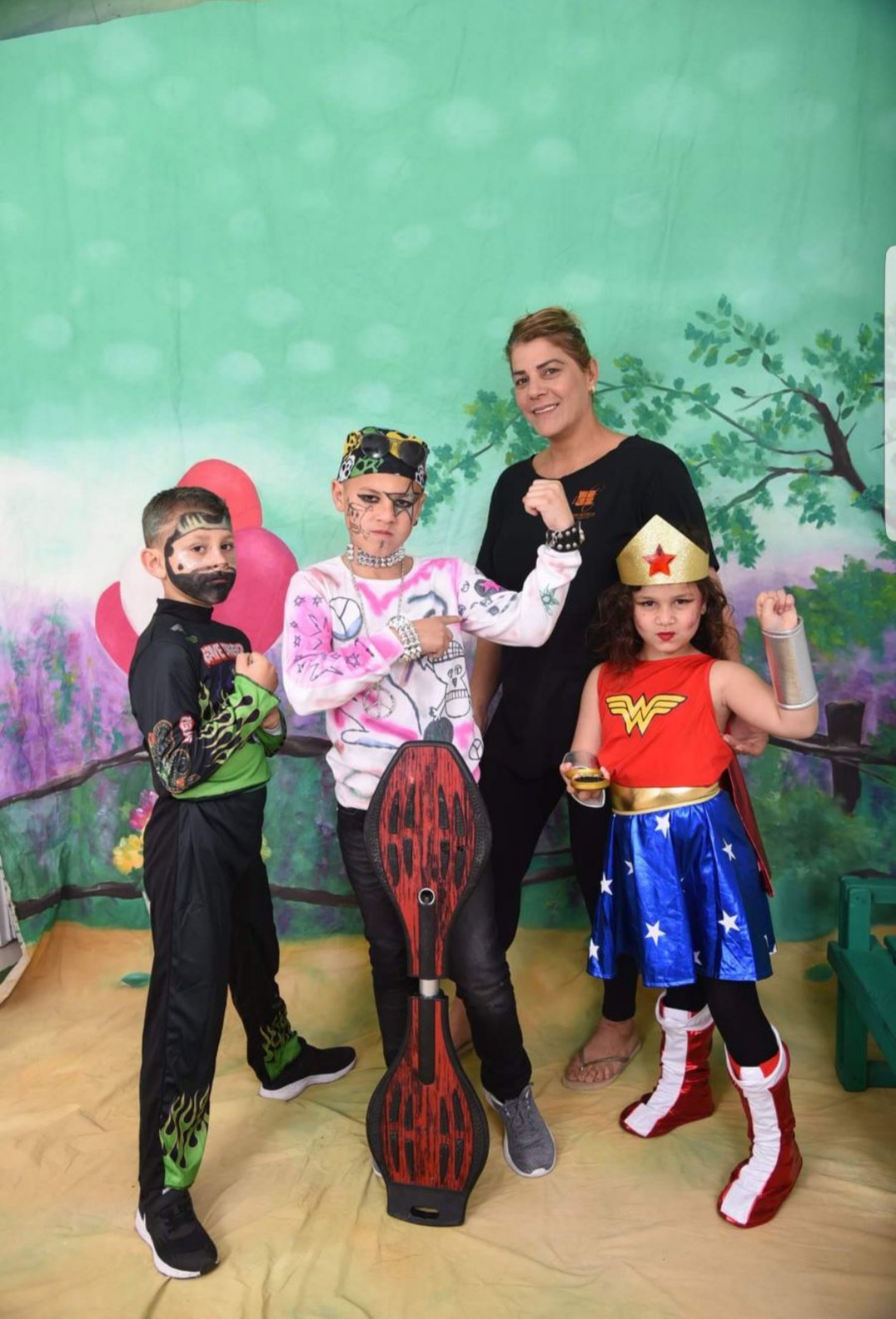 כולנו ביחד משפחה אחת : משפחת כיתה ג/1 בבית ספר השחף by ariela saada - Ourboox.com