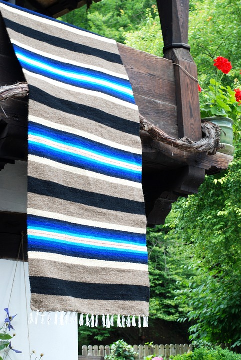 Виртуална разходка из ЕТЪР by Средно училище "Райчо Каролев" - Illustrated by Калоян Колев - Ourboox.com