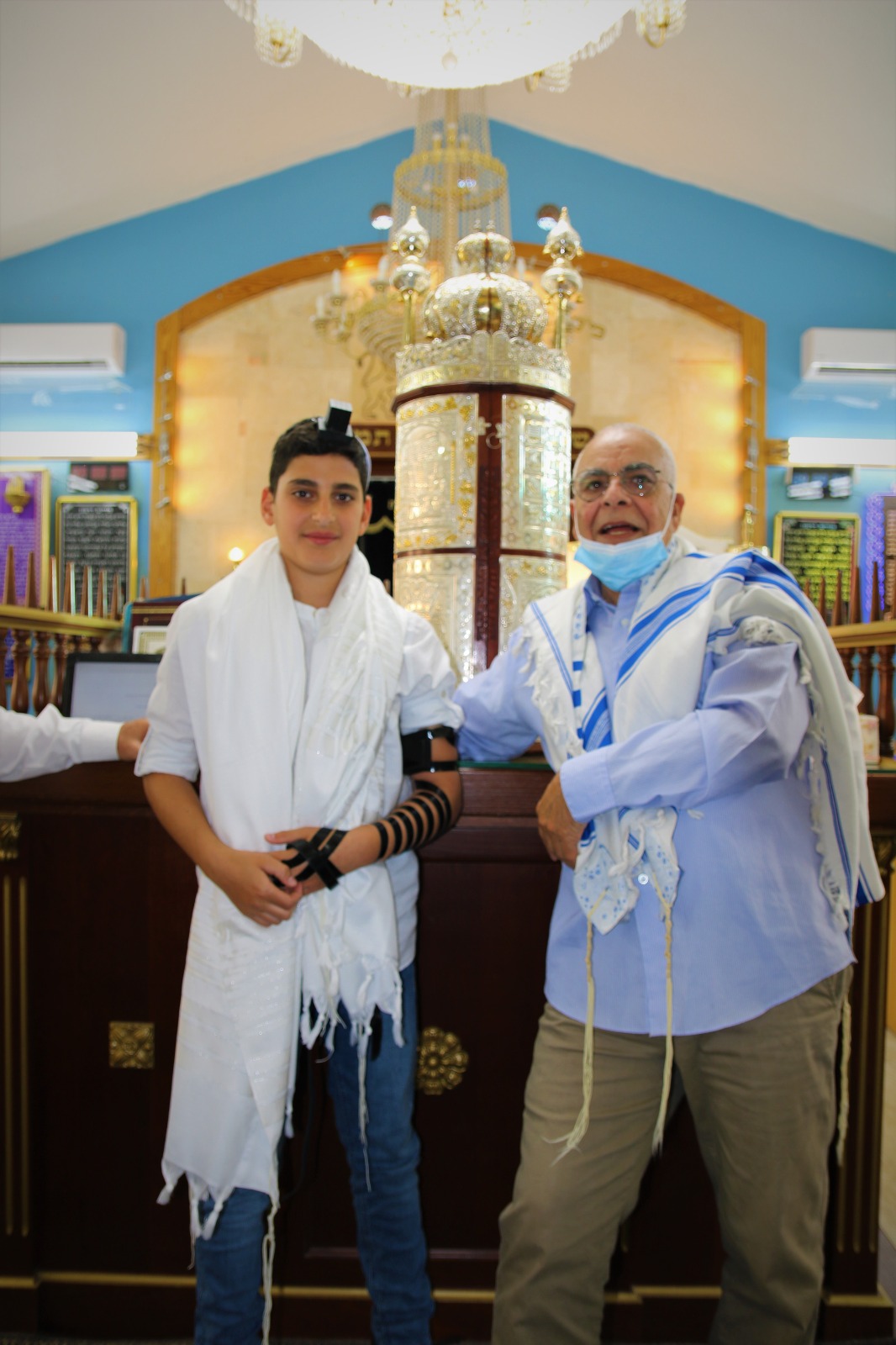 שורשים by itamar - Illustrated by איתמר סגל - Ourboox.com