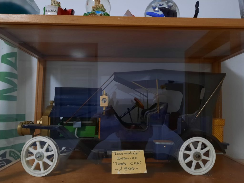 שורשים by itamar - Illustrated by איתמר סגל - Ourboox.com