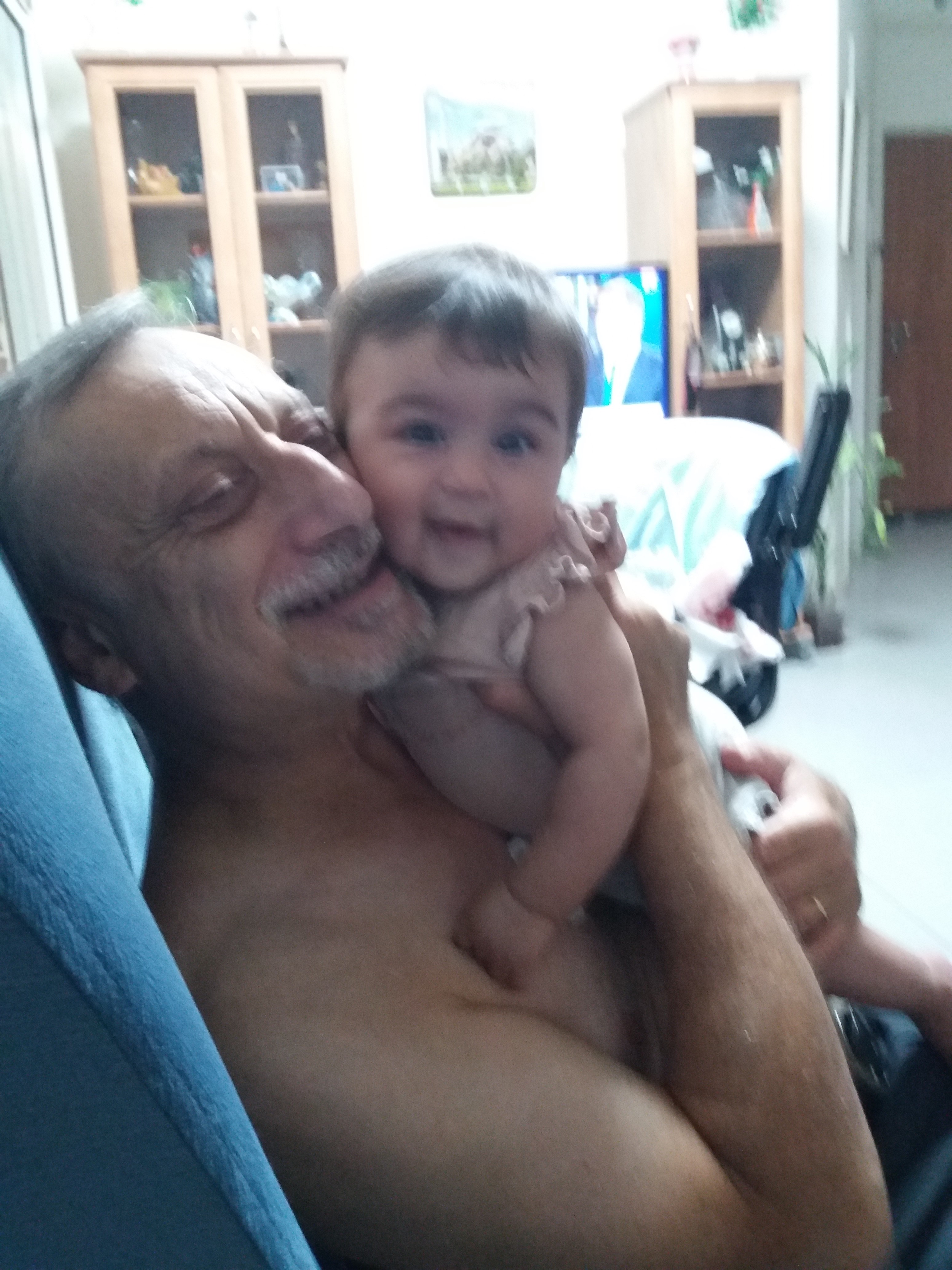 אלבום התמונות של שיר by sharon - Ourboox.com