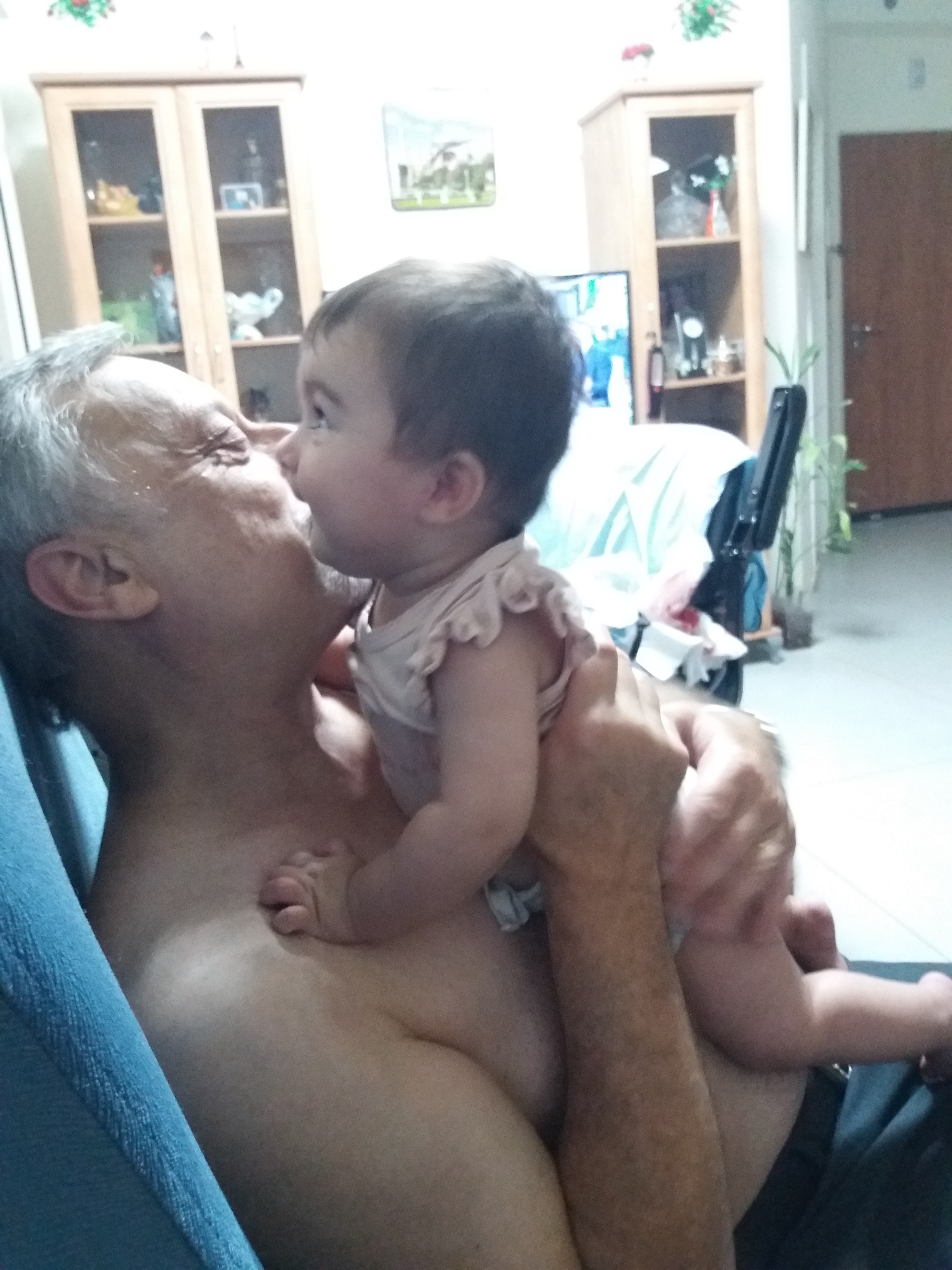 אלבום התמונות של שיר by sharon - Ourboox.com