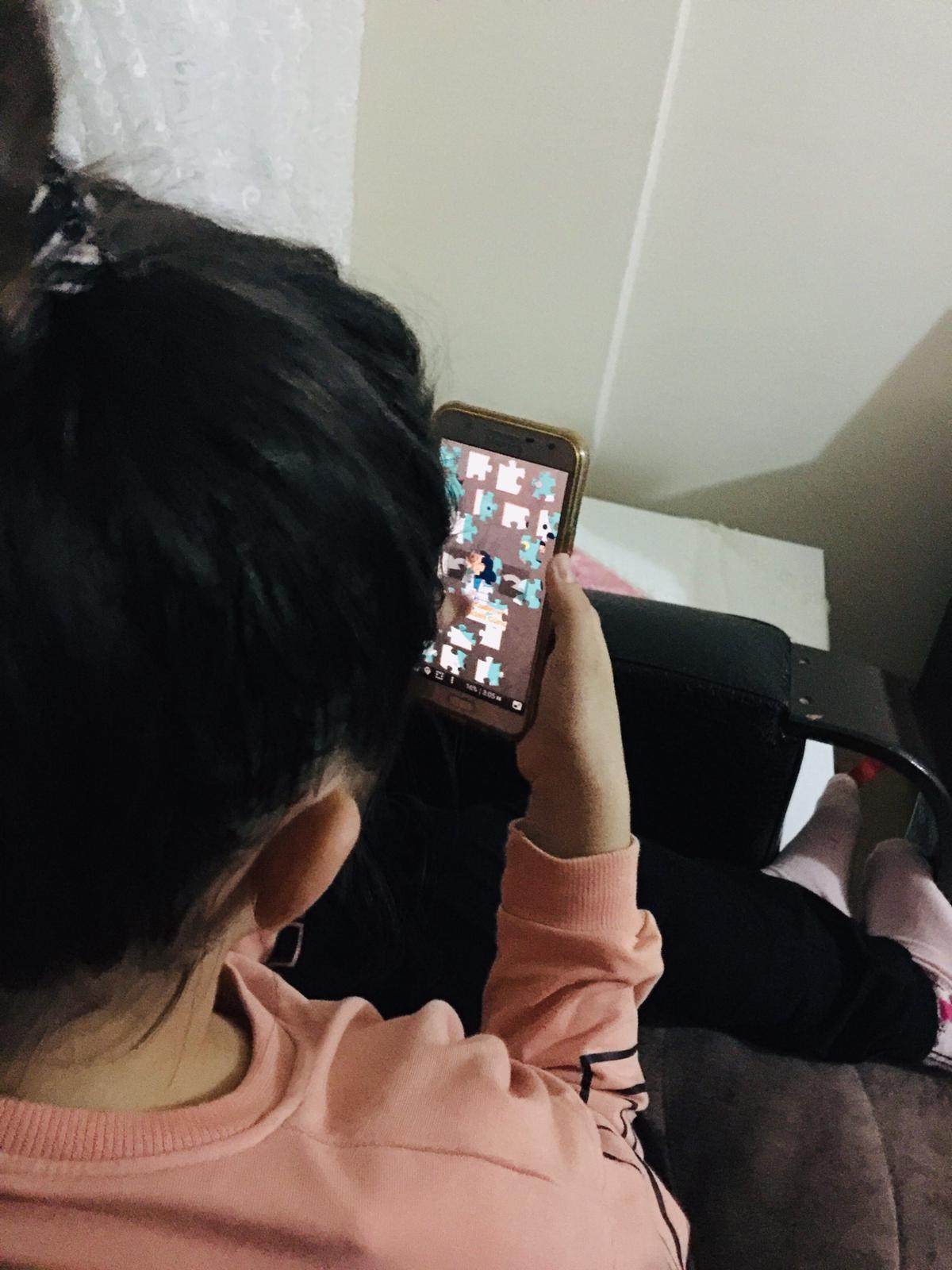 Deneyle Oynuyor Bilimle Öğreniyorum Projesi  11 Şubat “Bilimde Kadın ve Kız Çocukları Uluslararası Günü”Puzzle Çalışmaları by ESRA KALEM - Ourboox.com