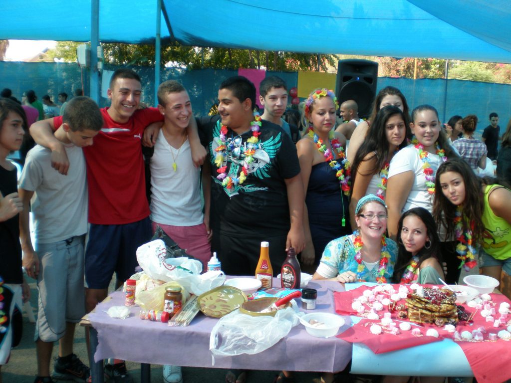 לנירית באהבה by yulia gorbunov - Ourboox.com