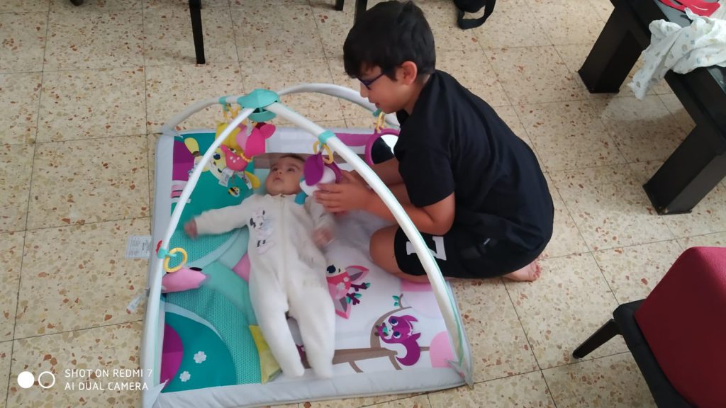 אלבום התמונות של שיר by sharon - Ourboox.com