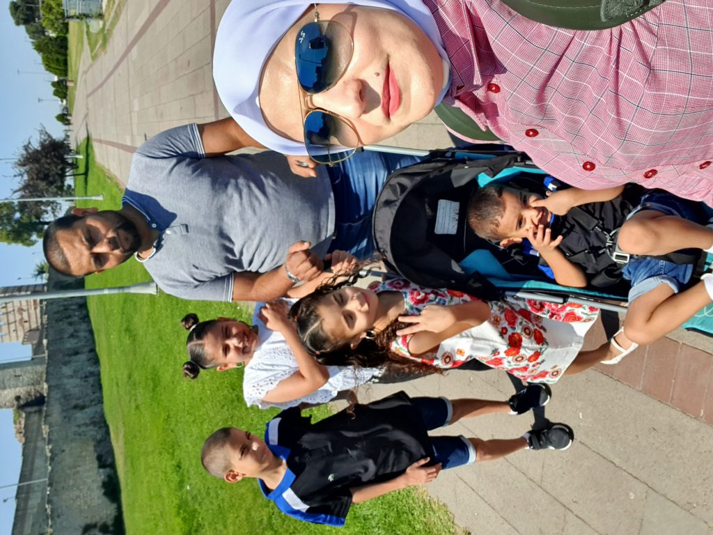 عائلتي by mariam abd alkadr - Ourboox.com