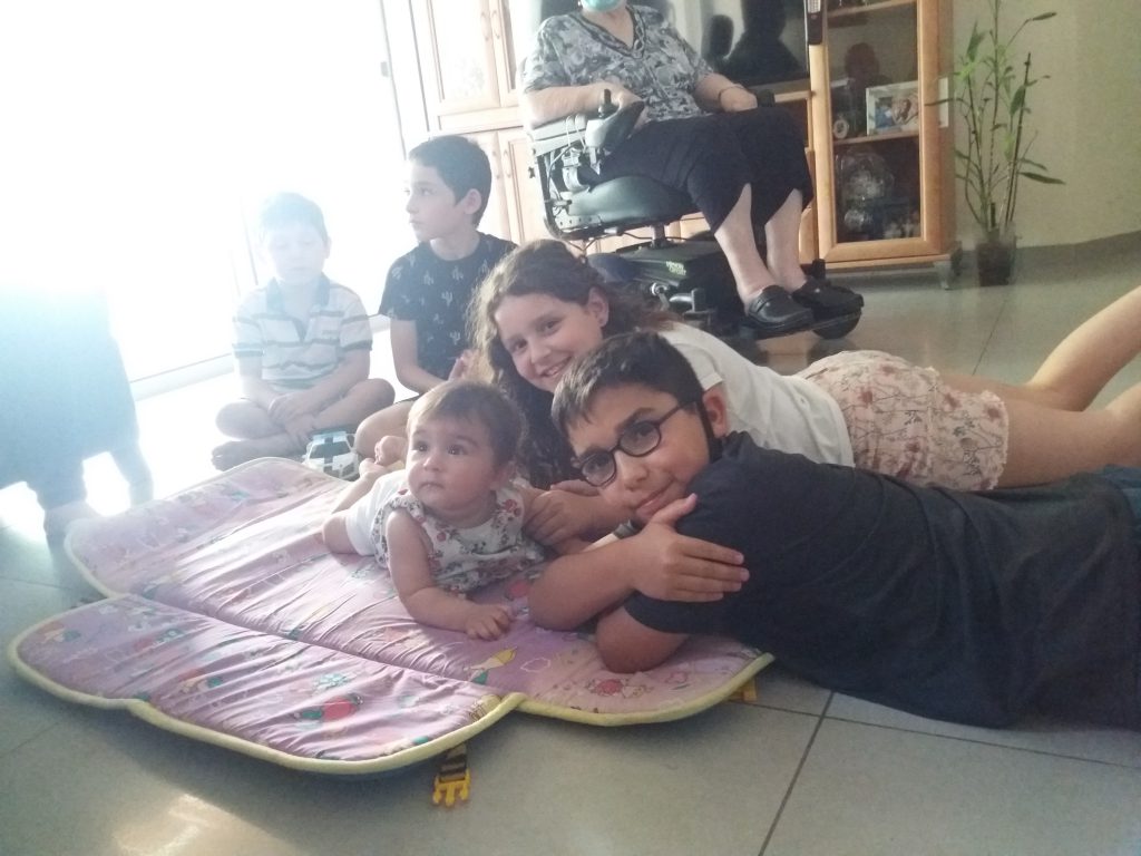 אלבום התמונות של שיר by sharon - Ourboox.com