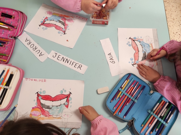 Bocca, denti……tanto gioco! by Patrizia Scalabrino - Ourboox.com