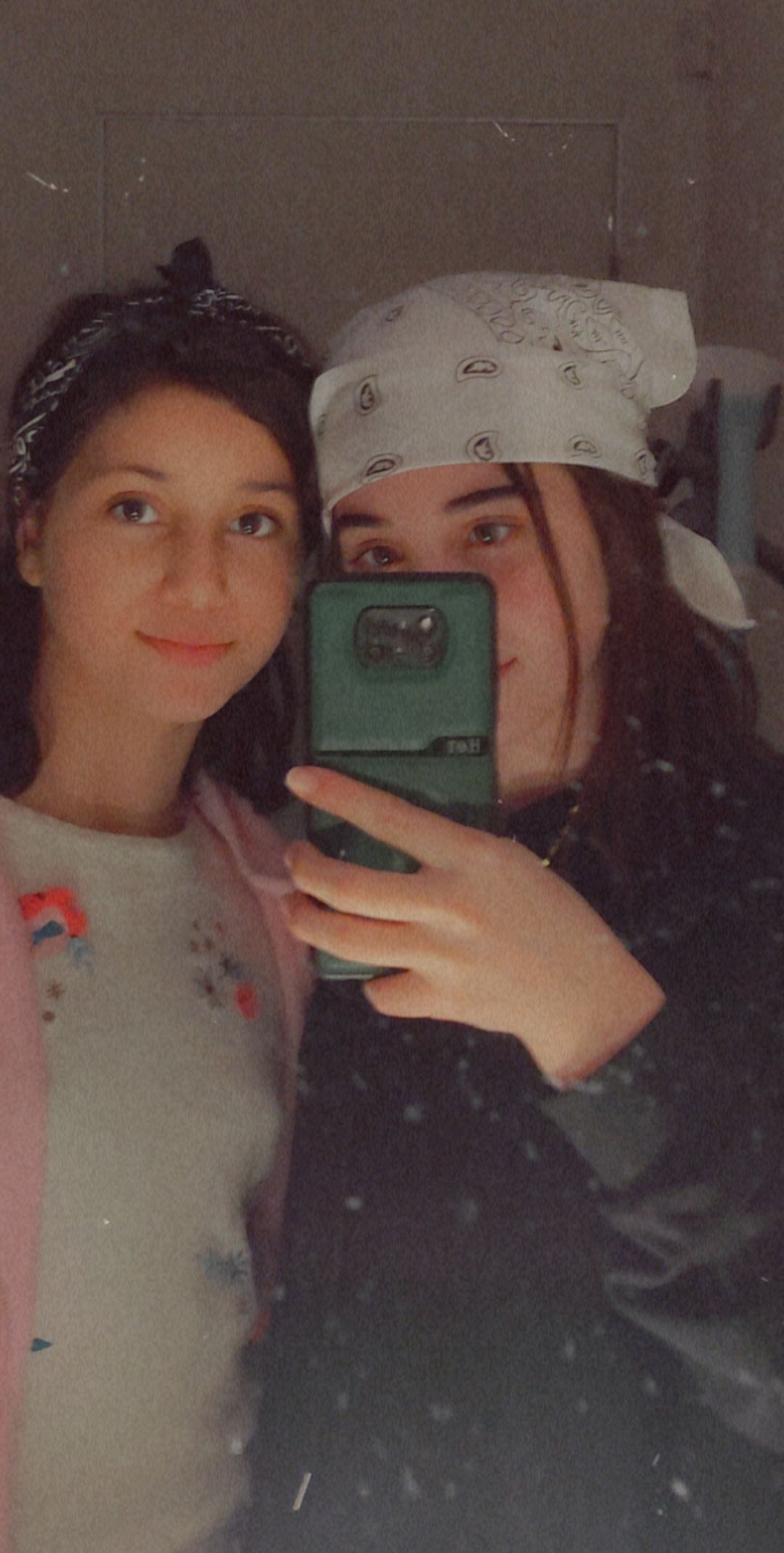 جنى و لنا by jana arar - Ourboox.com