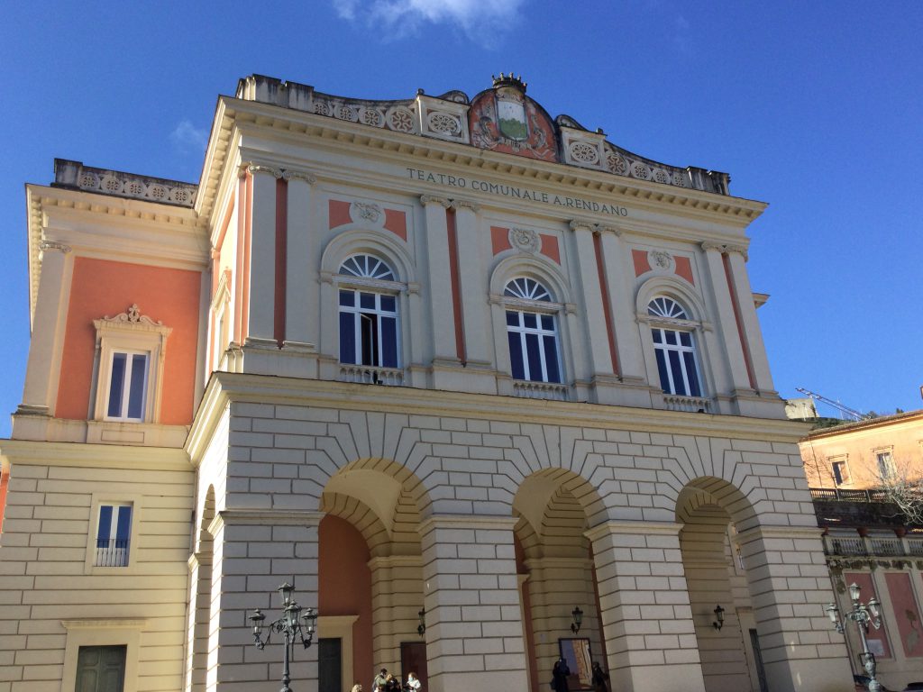 Viaggio nel centro storico di Cosenza by MARTINO PIERO DOMENICO - Ourboox.com