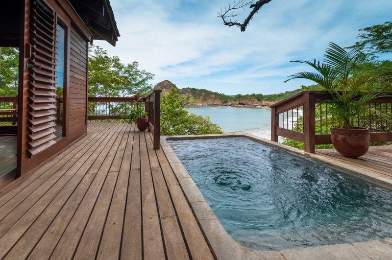 Oteller by İclal Yağmur Sevimli - Ourboox.com