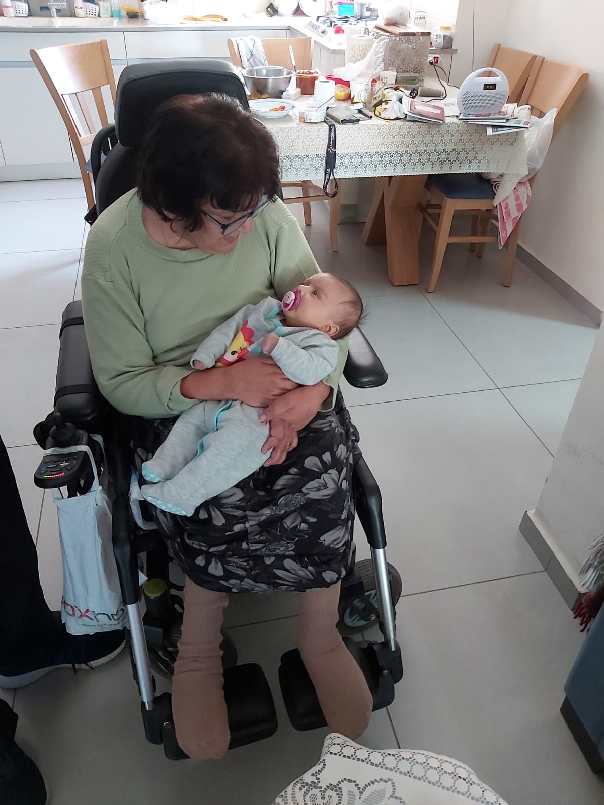 אלבום התמונות של שיר by sharon - Ourboox.com