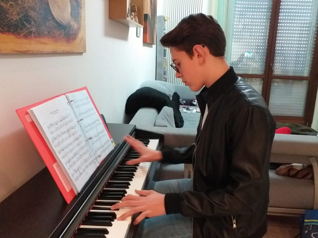 This is me by Tommaso Pieroni - Ourboox.com