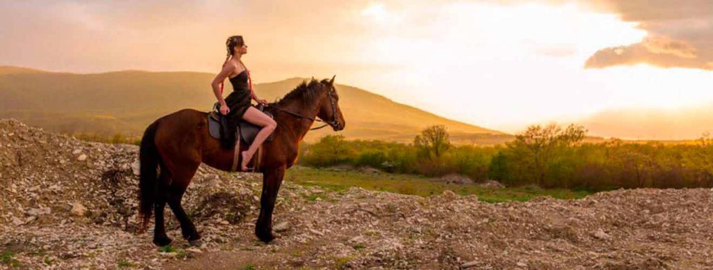 ВЕРХОВА ЇЗДА by Anna - Illustrated by ЇЗДА ВЕРХИ: ВИШУКАНИЙ СПОРТ ЧИ КОРИСНЕ ХОБІ? - Ourboox.com