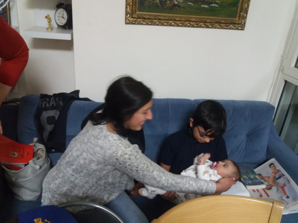 אלבום התמונות של שיר by sharon - Ourboox.com