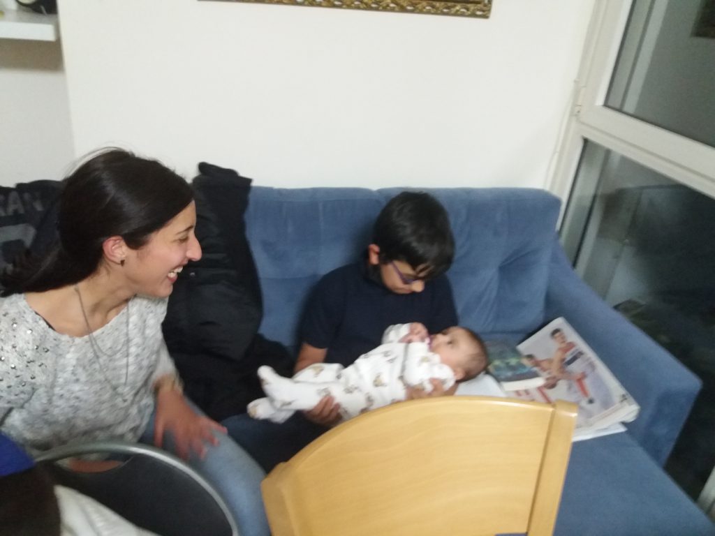 אלבום התמונות של שיר by sharon - Ourboox.com