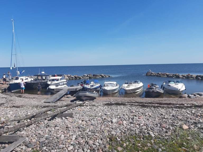 Minu pere ja kodu lood by cristofer Arro - Ourboox.com