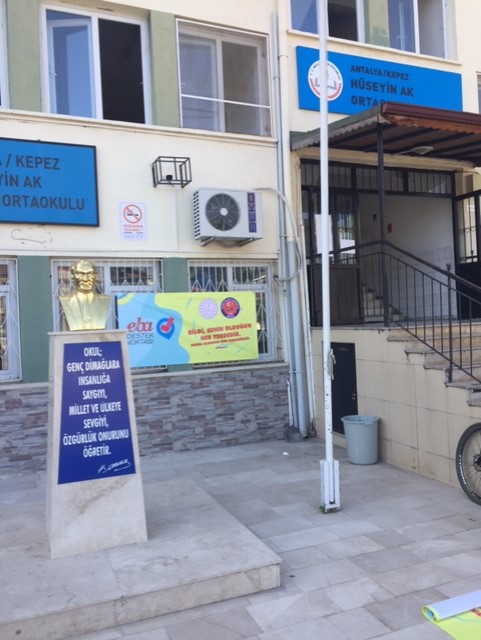 My sweet school’s presentation by BURCU - Ourboox.com