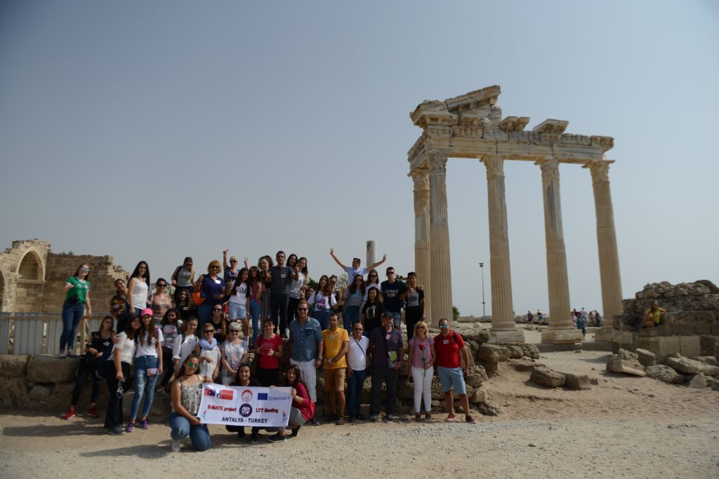 My sweet school’s presentation by BURCU - Ourboox.com