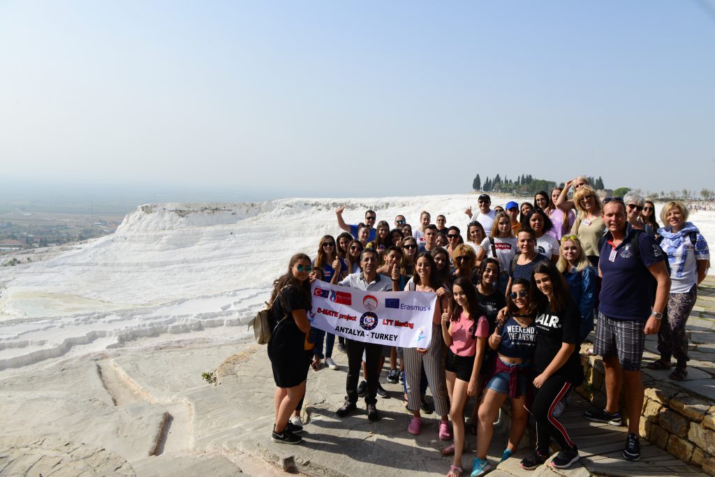 My sweet school’s presentation by BURCU - Ourboox.com