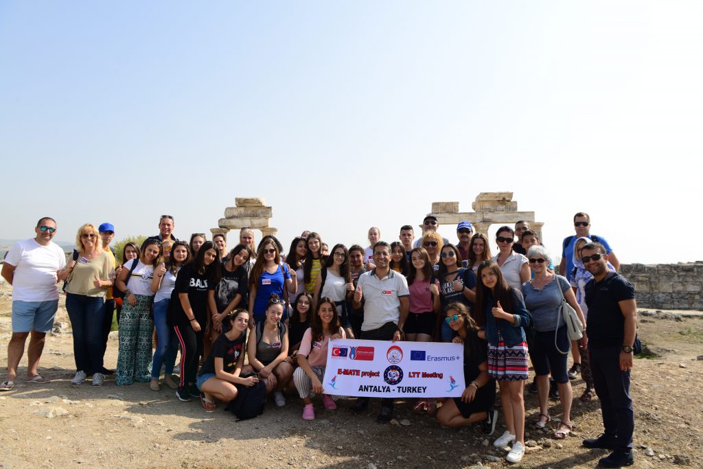 My sweet school’s presentation by BURCU - Ourboox.com