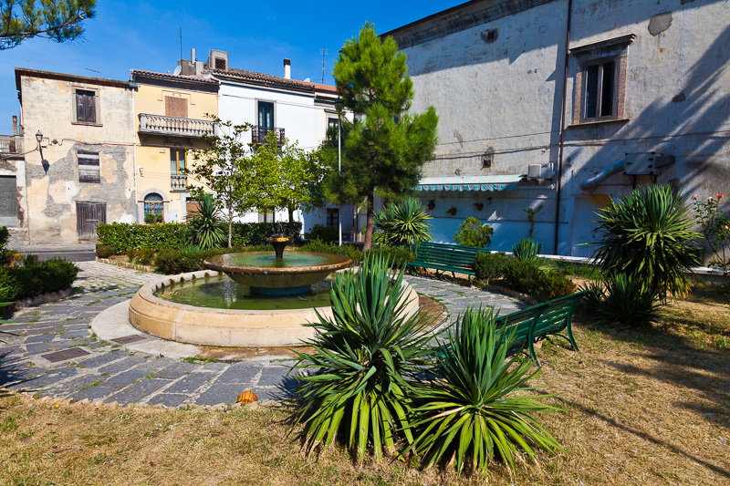 Guglionesi by Sofia Lamanda - Ourboox.com