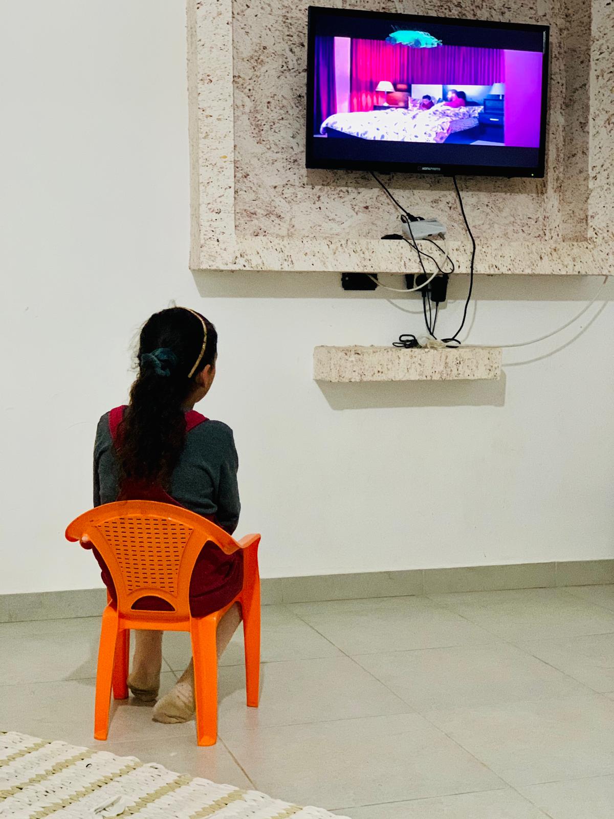 ياقوت والبرنامج اليومي عن بعد by toba - Illustrated by توبه ابو جامع - Ourboox.com