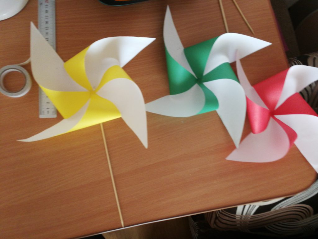 Laisvės malūnėliai by Mokytoja Laura Palivonienė - Ourboox.com