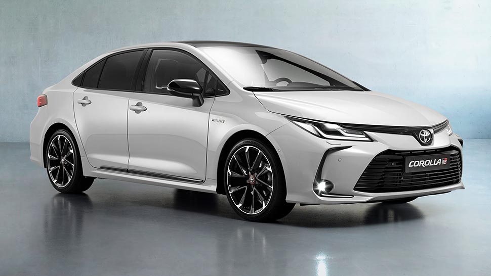 טויוטה קורולה היברידית 2021 by Hassan Kattawi - Ourboox.com