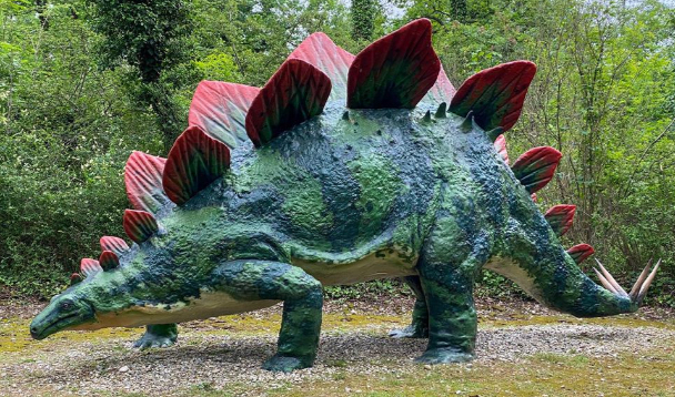 I dinosauri by Paola Gertosio - Illustrated by Alunni della classe 3^ di S.Croce - Ourboox.com